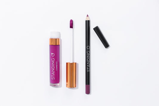 Standing O Flashy Fuchsia lip duo kit. Includes Lip Liner and Lip Stick.