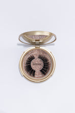 Load image into Gallery viewer, Classic gold Compact with lash style: Layout.. 
